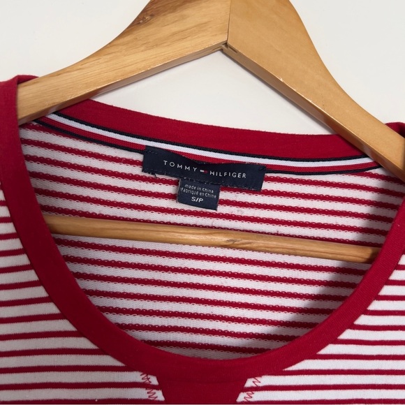 EUC Tommy Hilfiger Long sleeve Shirt - Picture 3 of 4